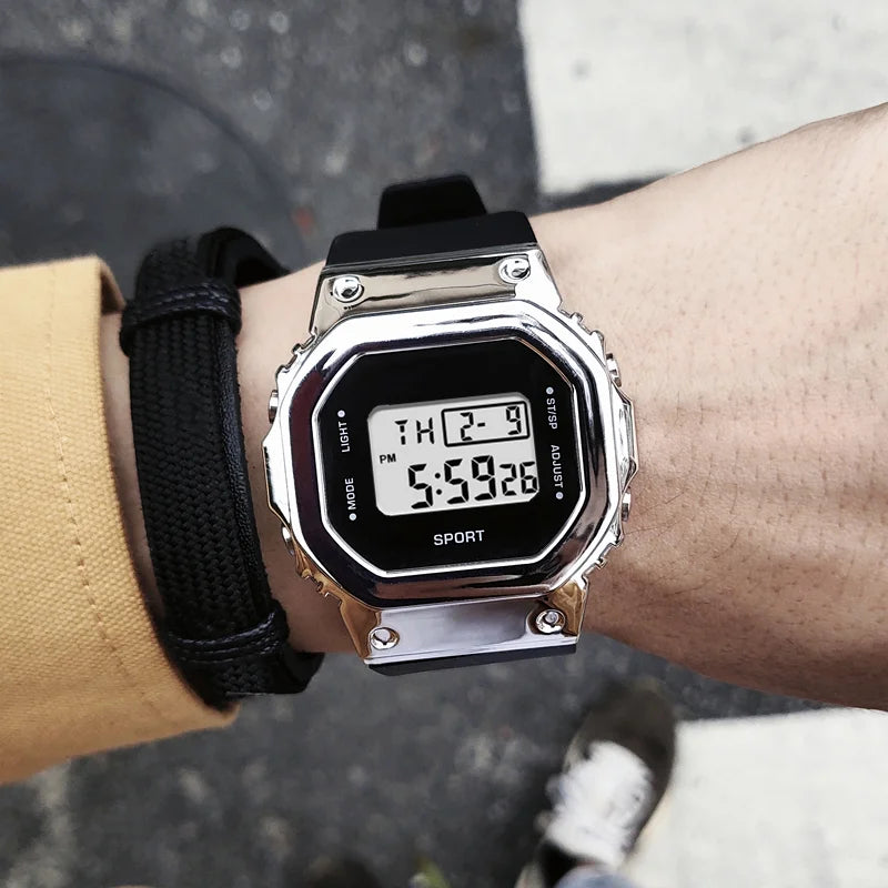 Retro Small Square watches junior high and senior high school students of boys and girls simple sports trend electronic watch